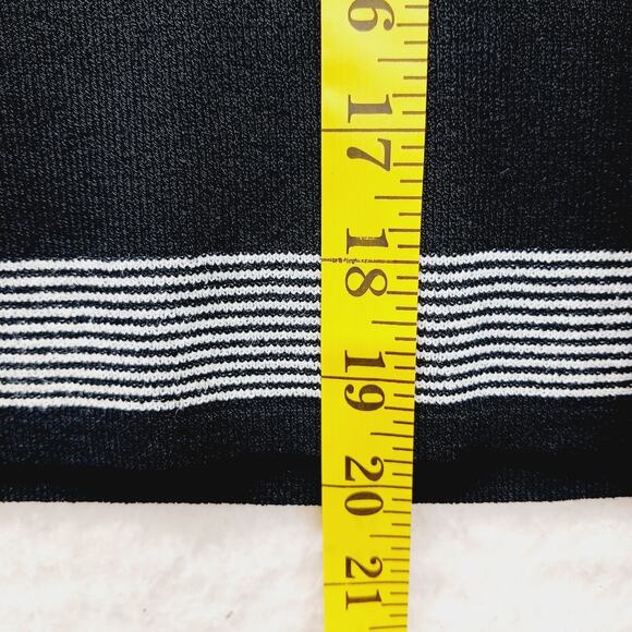 Tank Sweater Size S Black Minimalist Capsule Wardrobe Quiet Luxury Chic Office - Picture 4 of 10